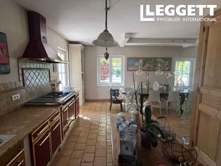 Image No.6-4 Bed House for sale