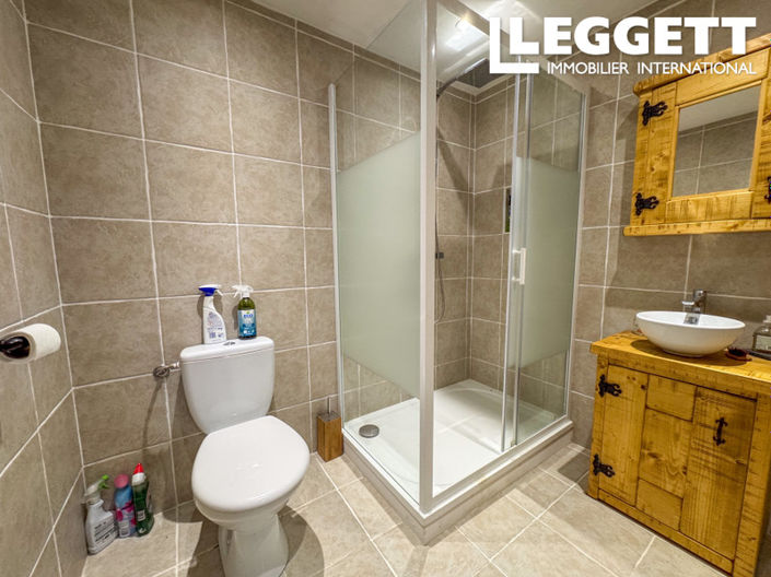 Image No.9-2 Bed House for sale