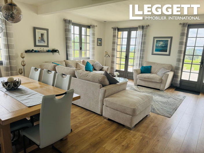 Image No.3-5 Bed House for sale