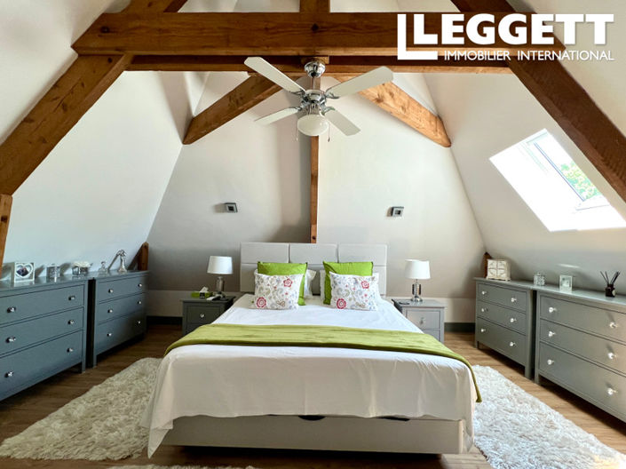 Image No.6-5 Bed House for sale