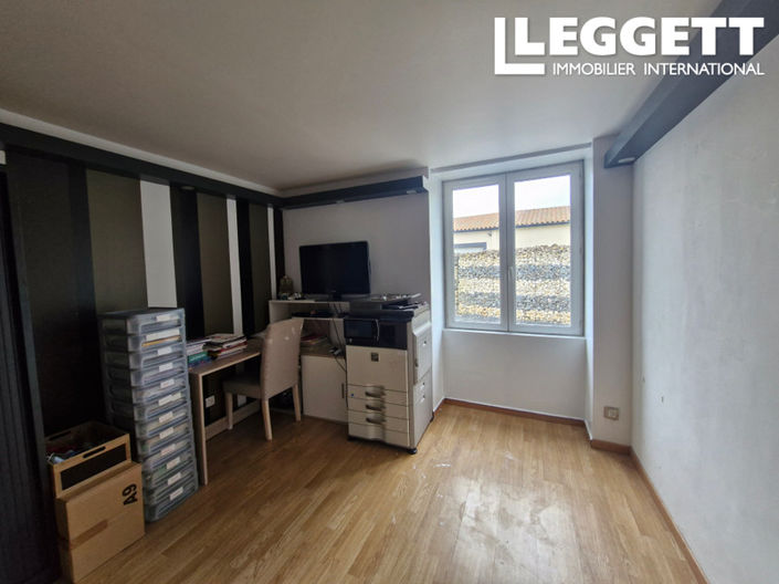 Image No.9-4 Bed House for sale