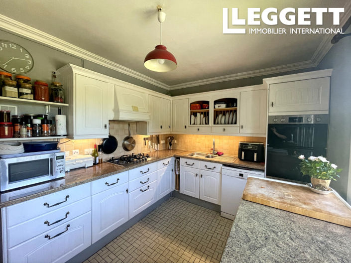 Image No.10-5 Bed House for sale