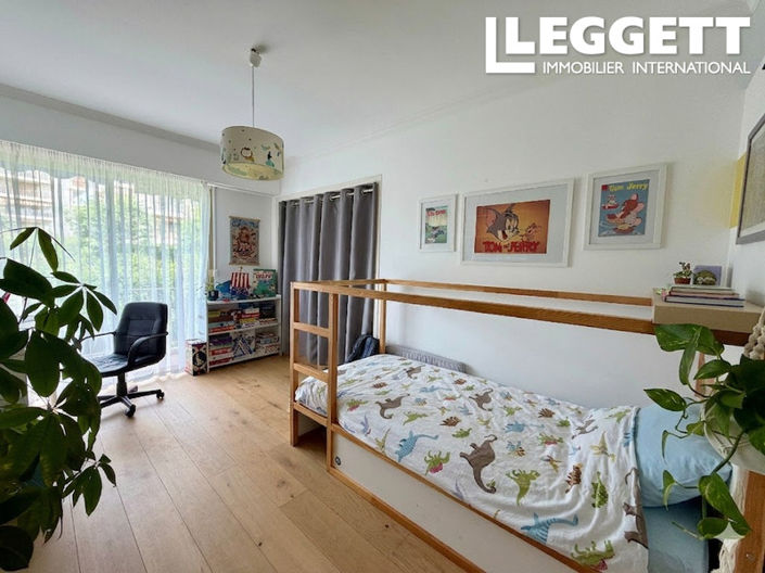 Image No.7-3 Bed Apartment for sale