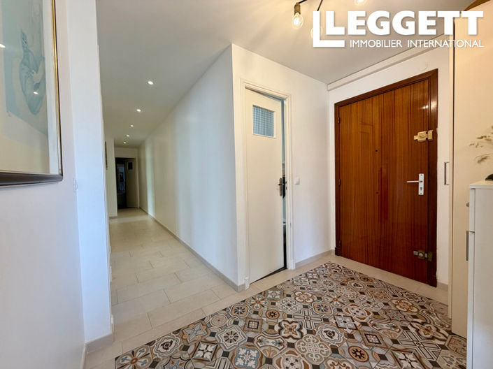 Image No.9-3 Bed Apartment for sale