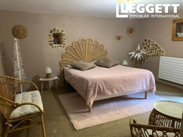 Image No.4-9 Bed House for sale