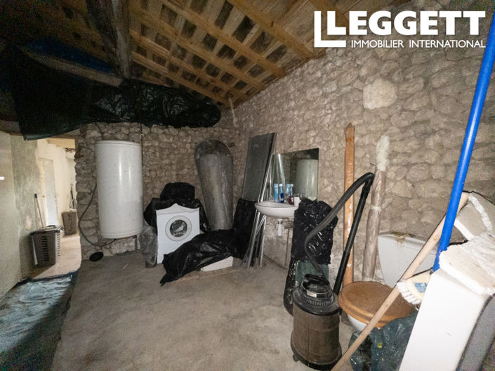 Image No.10-2 Bed House for sale