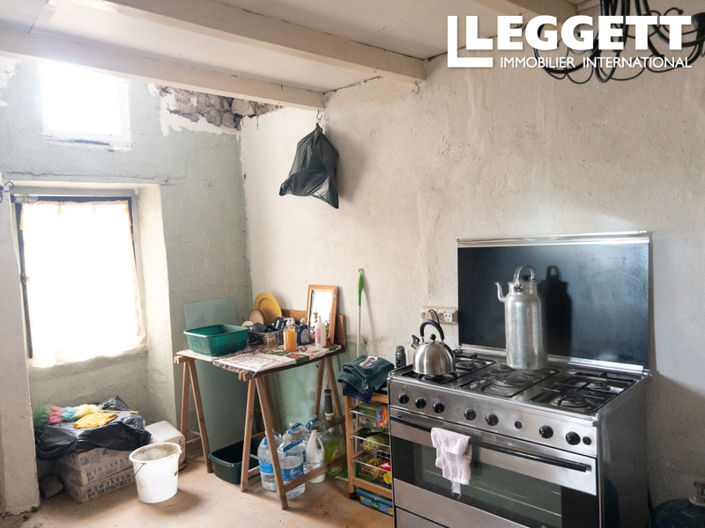 Image No.6-2 Bed House for sale