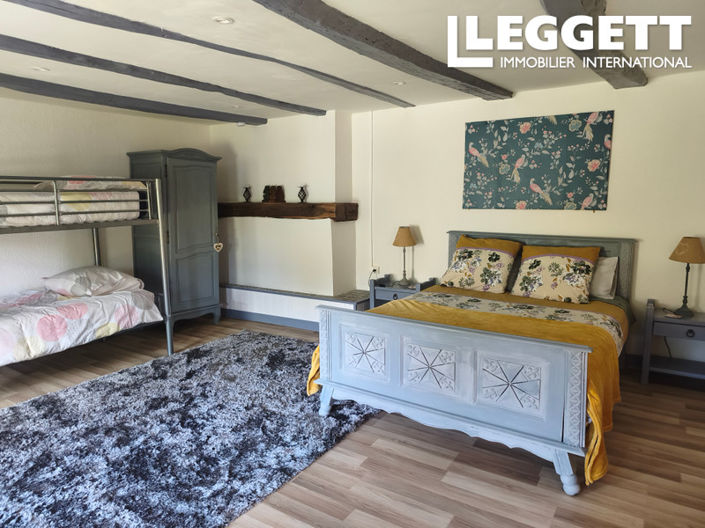 Image No.5-5 Bed House for sale