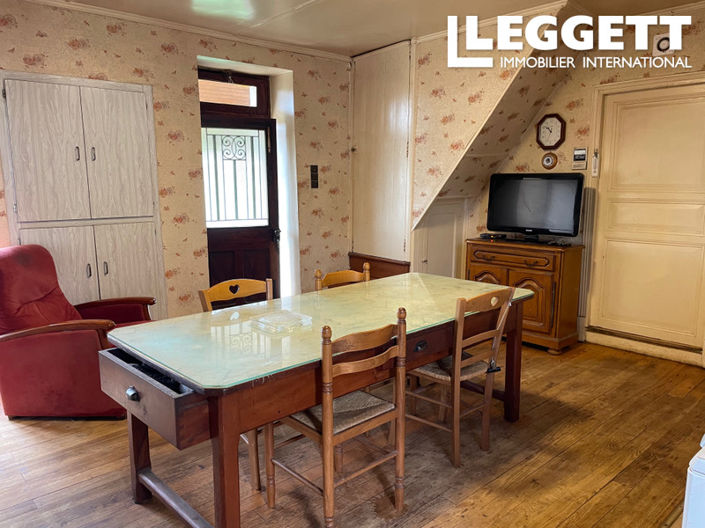 Image No.8-2 Bed House for sale