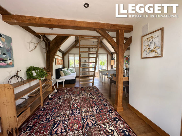 Image No.10-5 Bed House for sale