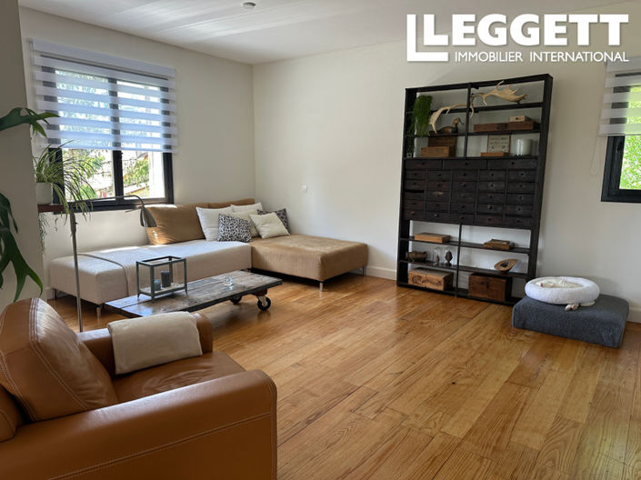Image No.3-5 Bed House for sale