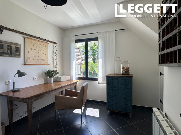 Image No.7-5 Bed House for sale