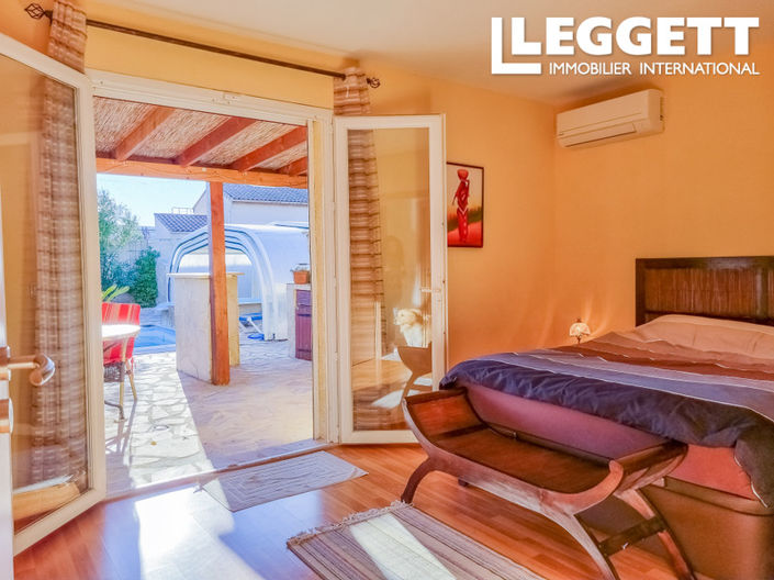 Image No.10-3 Bed House for sale