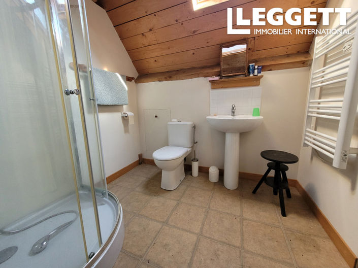 Image No.10-3 Bed House for sale