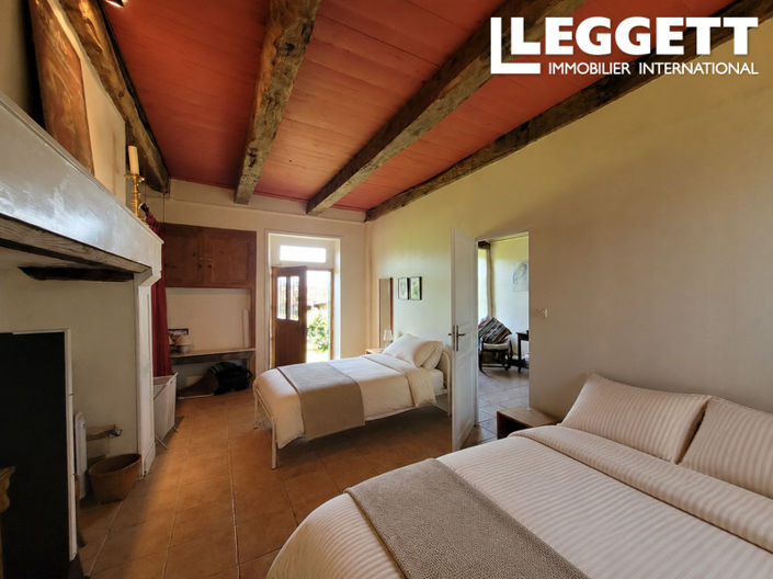 Image No.5-3 Bed House for sale