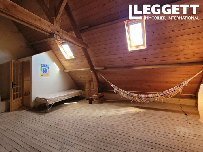 Image No.9-3 Bed House for sale