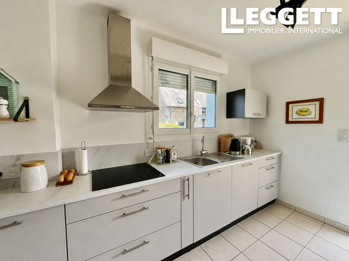 Image No.3-3 Bed House for sale