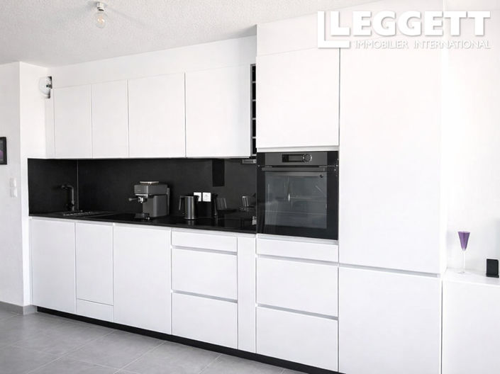Image No.6-Appartement de 2 chambres à vendre à Sète