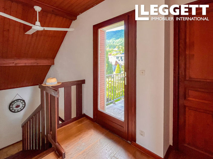 Image No.9-4 Bed House for sale