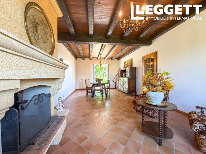 Image No.4-5 Bed House for sale