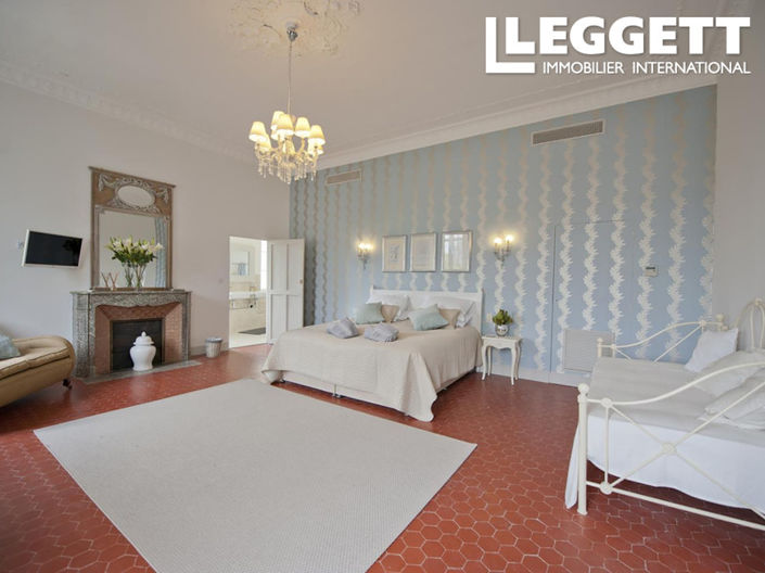 Image No.5-13 Bed House for sale