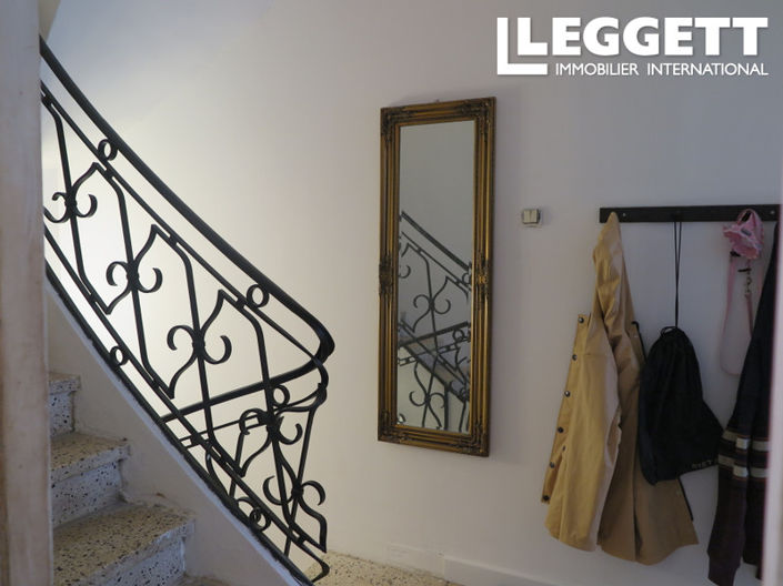 Image No.10-4 Bed House for sale