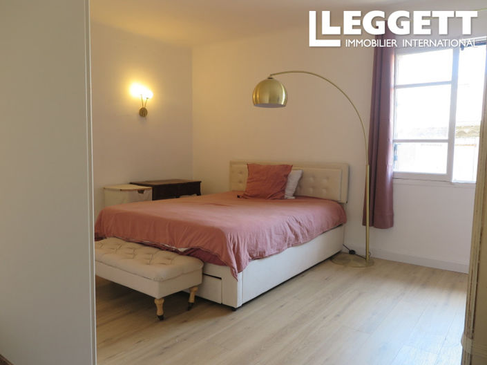 Image No.8-4 Bed House for sale