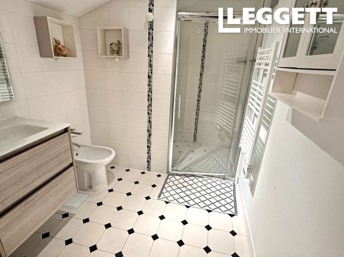 Image No.7-3 Bed House for sale