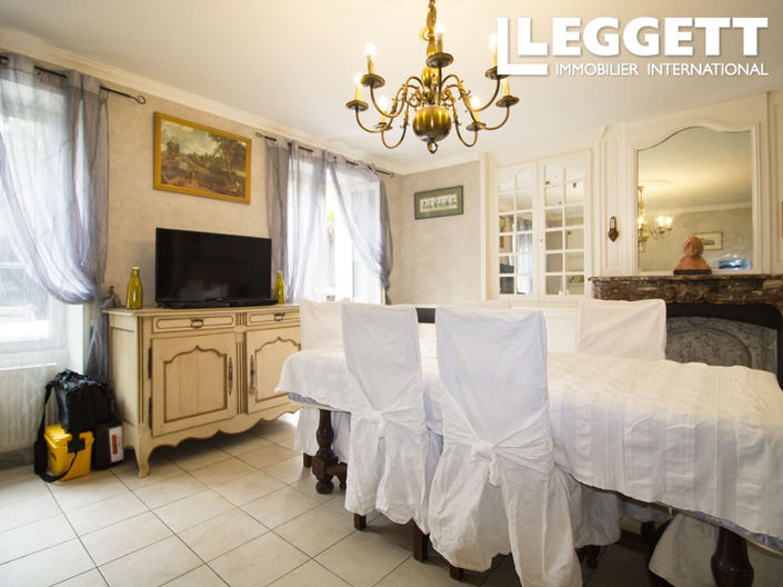 Image No.2-4 Bed House for sale