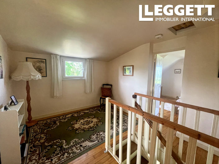 Image No.8-2 Bed House for sale