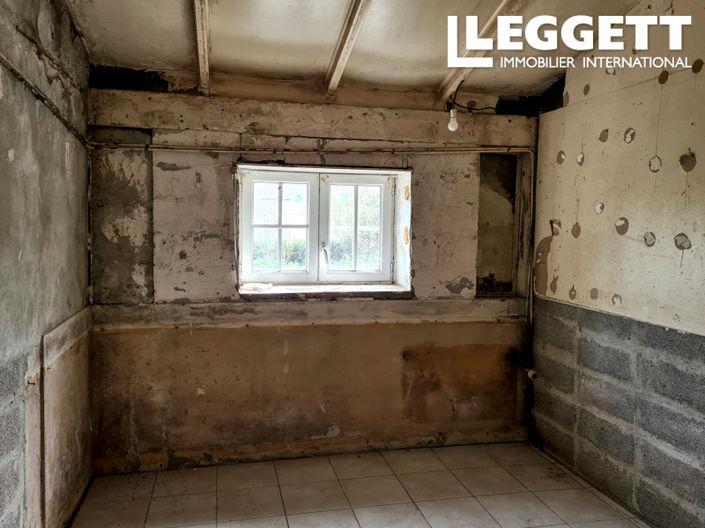 Image No.5-House for sale