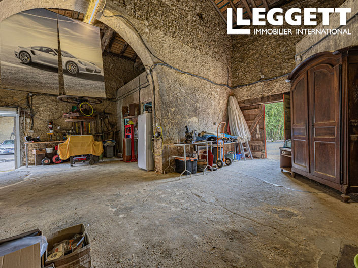 Image No.10-5 Bed House for sale
