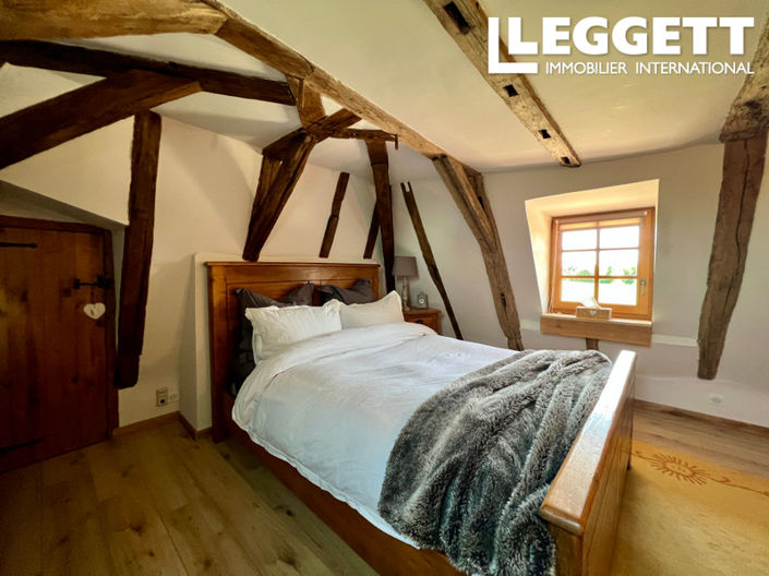 Image No.9-3 Bed House for sale