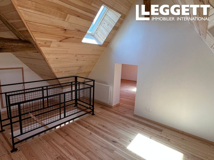 Image No.10-5 Bed House for sale