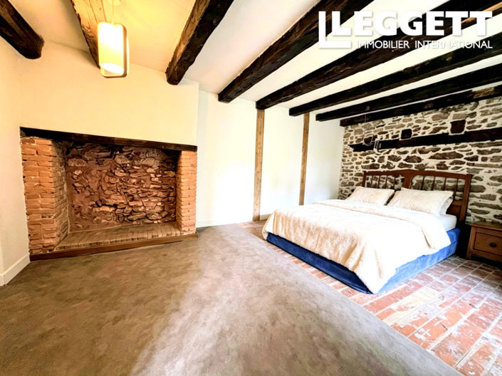 Image No.8-2 Bed House for sale