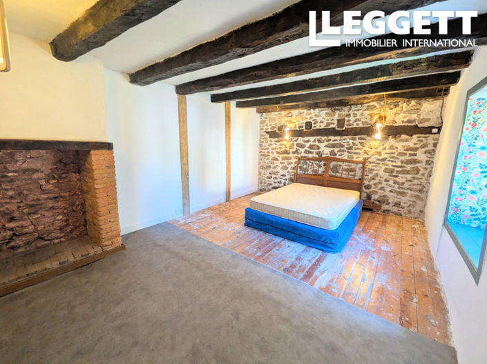 Image No.8-2 Bed House for sale