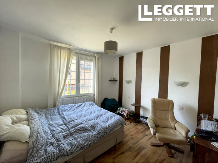 Image No.10-4 Bed House for sale