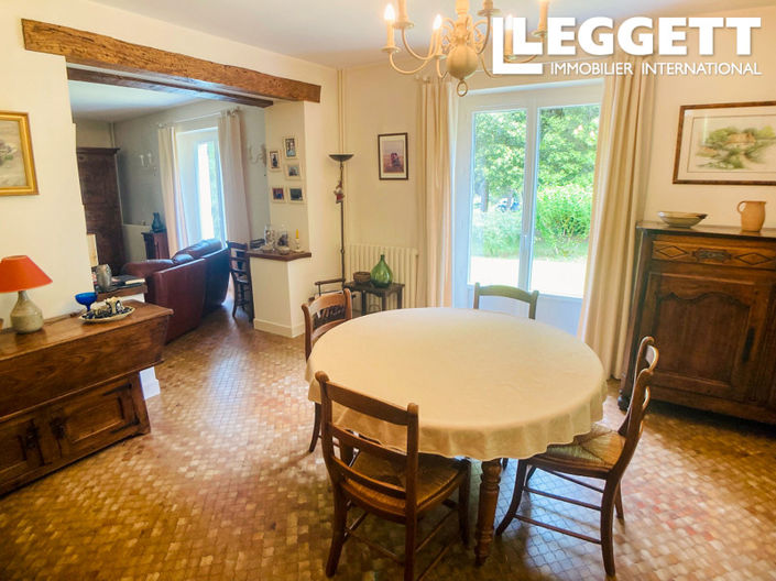 Image No.6-5 Bed House for sale