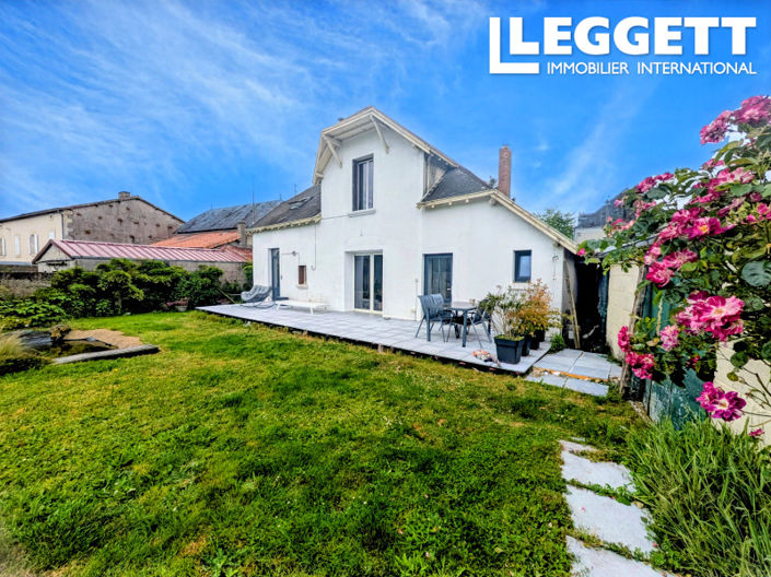 Image No.10-3 Bed House for sale