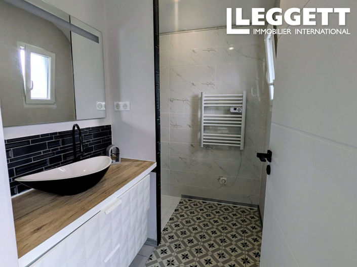 Image No.7-3 Bed House for sale