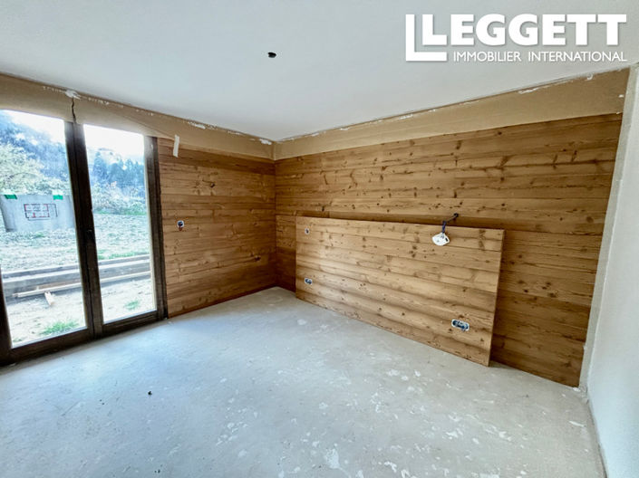 Image No.4-5 Bed House for sale