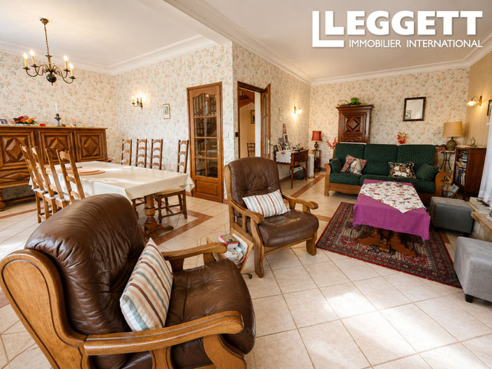 Image No.6-5 Bed House for sale