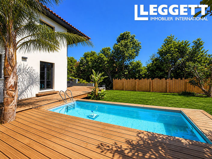 Image No.2-4 Bed House for sale