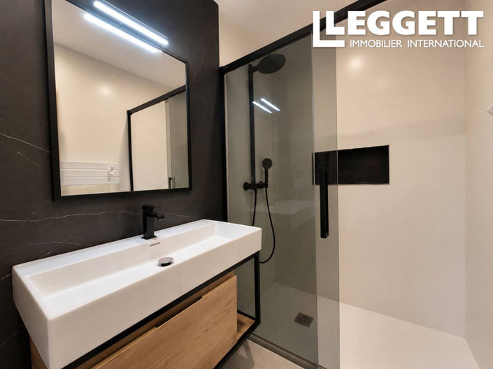 Image No.9-4 Bed House for sale