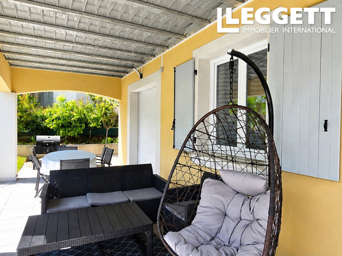Image No.2-4 Bed House for sale