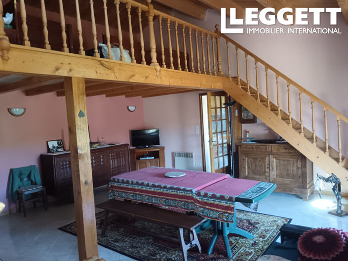 Image No.5-2 Bed House for sale
