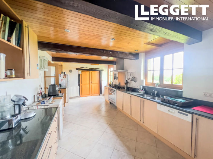 Image No.7-4 Bed House for sale
