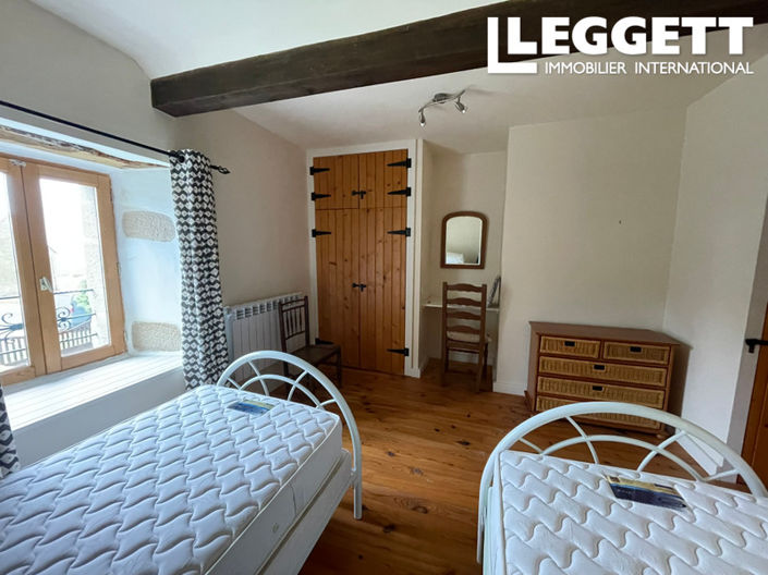 Image No.10-4 Bed House for sale