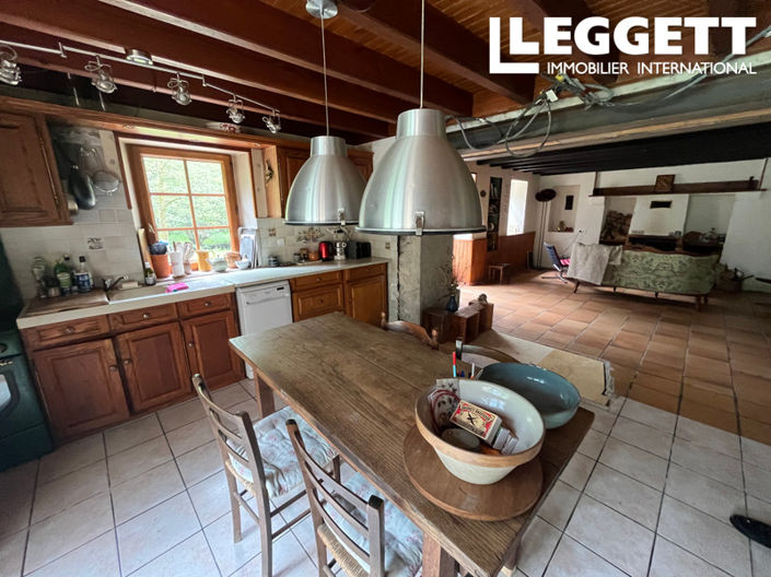 Image No.6-3 Bed House for sale