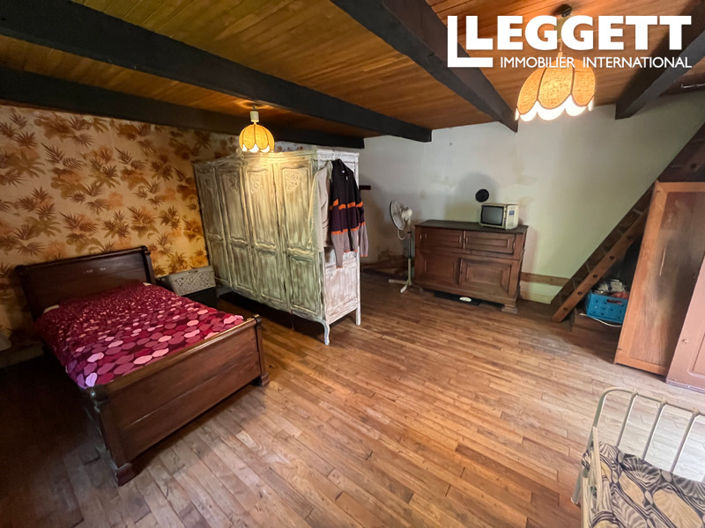 Image No.8-3 Bed House for sale